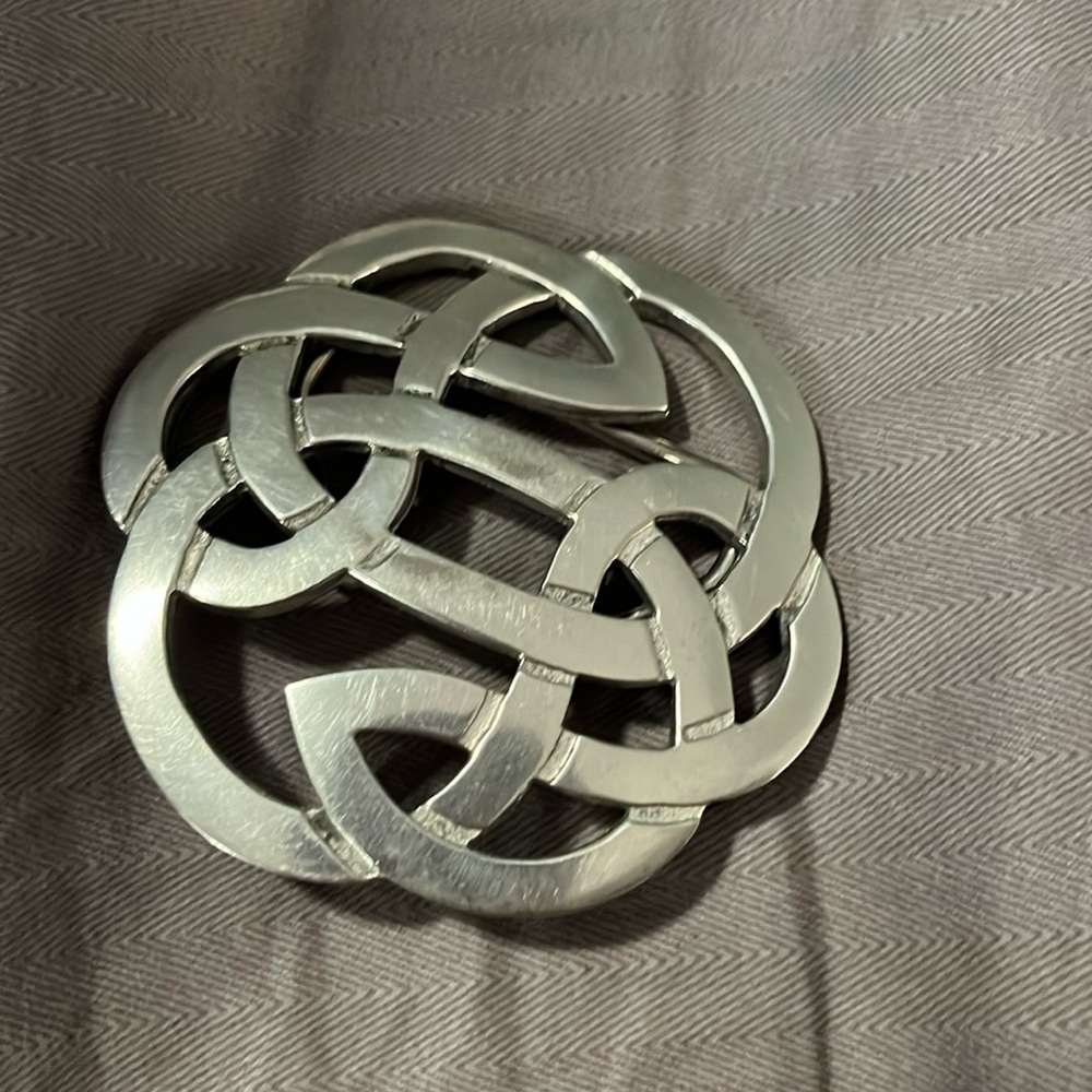 Belt buckle